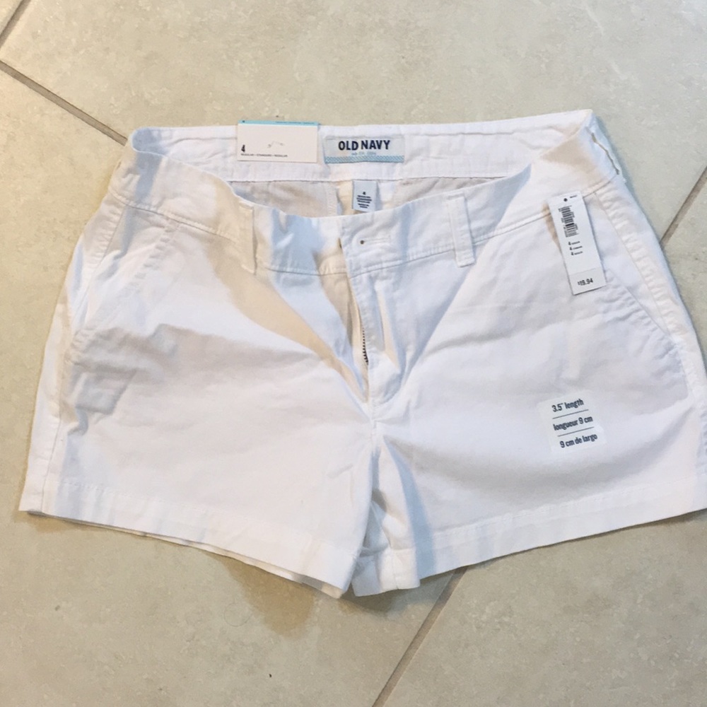 White cotton old navy shorts